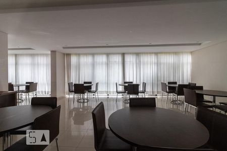 Apartamento para alugar com 68m², 2 quartos e 1 vagaÁrea comum