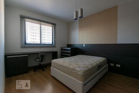 Quarto 1 de apartamento para alugar com 2 quartos, 68m² em Centro, Curitiba