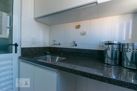 Apartamento para alugar com 68m², 2 quartos e 1 vagaDetalhe da area de serviço