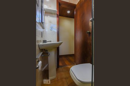 Casa para alugar com 135m², 3 quartos e sem vaga Casa para alugar com 135m², 3 quartos e sem vagaBanheiro Social