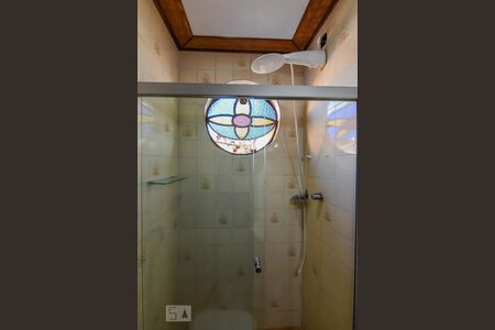 Casa para alugar com 135m², 3 quartos e sem vaga Casa para alugar com 135m², 3 quartos e sem vagaChuveiro Banheiro Social