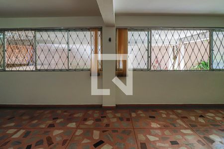 Casa para alugar com 160m², 3 quartos e 2 vagasSalão