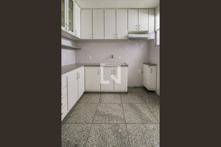 Casa para alugar com 160m², 3 quartos e 2 vagasCozinha