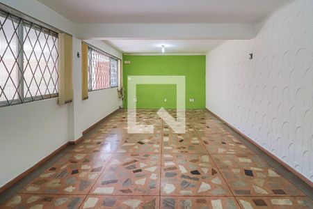 Casa para alugar com 160m², 3 quartos e 2 vagasSalão