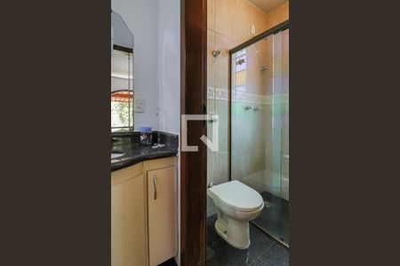 Casa para alugar com 160m², 3 quartos e 2 vagasBanheiro do Corredor