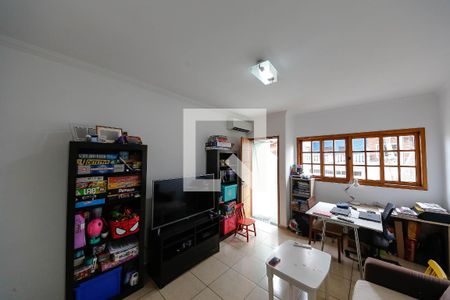 Sala de casa à venda com 3 quartos, 180m² em Chácara Mafalda, São Paulo
