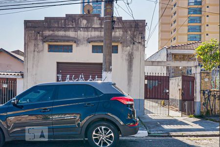 Casa à venda com 288m², 4 quartos e 3 vagasFachada