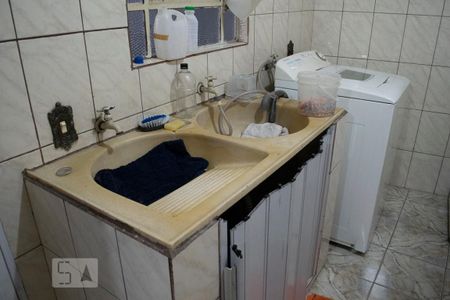 Casa à venda com 300m², 4 quartos e 3 vagasÁREA DE SERVIÇO