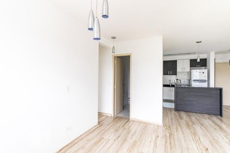 Sala 2 de apartamento para alugar com 2 quartos, 65m² em Campo Comprido, Curitiba