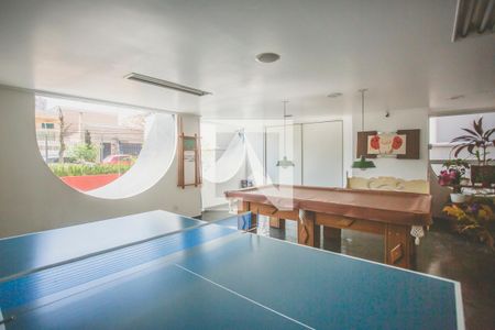 Apartamento para alugar com 110m², 4 quartos e 1 vaga Apartamento para alugar com 110m², 4 quartos e 1 vagaÁrea comum - Salão de Jogos