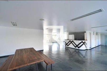 Apartamento para alugar com 110m², 4 quartos e 1 vaga Apartamento para alugar com 110m², 4 quartos e 1 vagaÁrea comum - Salão de festas
