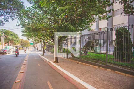 Apartamento para alugar com 110m², 4 quartos e 1 vaga Apartamento para alugar com 110m², 4 quartos e 1 vagaFachada
