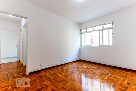 Apartamento para alugar com 76m², 2 quartos e sem vagaSala