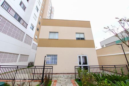 Apartamento para alugar com 44m², 2 quartos e 1 vagaArea Comum