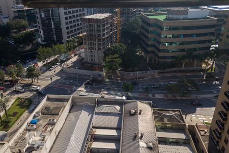 Apartamento para alugar com 33m², 1 quarto e 1 vagaVista
