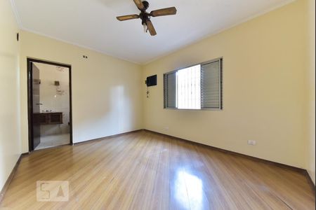 Suíte de casa para alugar com 4 quartos, 310m² em Vila Santa Eugenia, São Bernardo do Campo