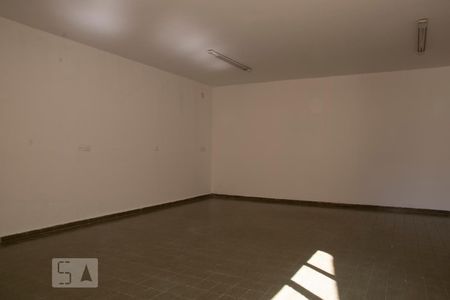 Casa à venda com 330m², 3 quartos e 5 vagas Casa à venda com 330m², 3 quartos e 5 vagasSalão
