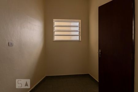 Casa à venda com 330m², 3 quartos e 5 vagas Casa à venda com 330m², 3 quartos e 5 vagasEscritório Salão