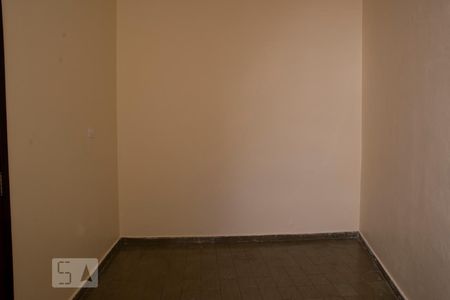 Casa à venda com 330m², 3 quartos e 5 vagas Casa à venda com 330m², 3 quartos e 5 vagasEscritório salão