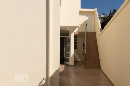 Casa à venda com 330m², 3 quartos e 5 vagas Casa à venda com 330m², 3 quartos e 5 vagasQuintal