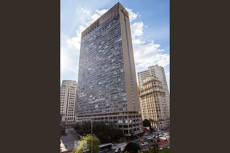 Apartamento à venda com 40m², 1 quarto e sem vagaFachada