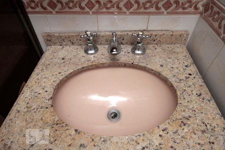 Banheiro de apartamento para alugar com 3 quartos, 92m² em Bela Vista, São Paulo