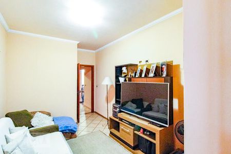 Sala de tv de casa à venda com 4 quartos, 236m² em Jardim Maia, Guarulhos