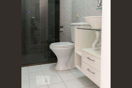 Apartamento para alugar com 75m², 3 quartos e 2 vagas Apartamento para alugar com 75m², 3 quartos e 2 vagasBanheiro Social