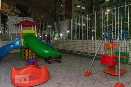 Apartamento à venda com 78m², 2 quartos e 1 vaga Apartamento à venda com 78m², 2 quartos e 1 vagaÁrea Comum - Playground