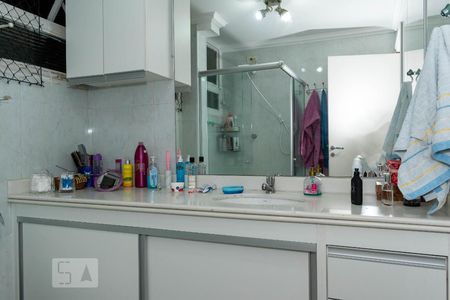 Apartamento à venda com 78m², 2 quartos e 1 vaga Apartamento à venda com 78m², 2 quartos e 1 vagaBanheiro