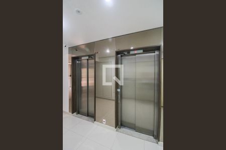 Studio à venda com 40m², 1 quarto e 1 vagaElevadores