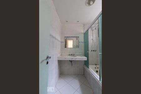 Apartamento à venda com 80m², 2 quartos e sem vagaBanheiro