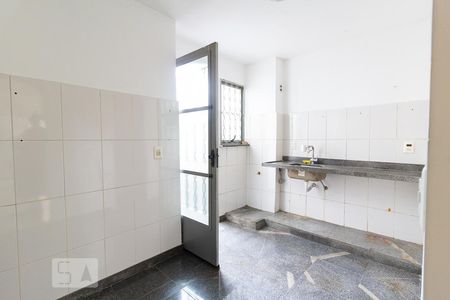 Apartamento à venda com 80m², 2 quartos e sem vagaCozinha