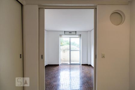 Apartamento à venda com 34m², 1 quarto e sem vagaQuarto