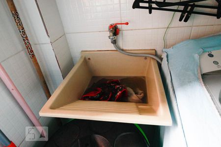 Apartamento à venda com 70m², 3 quartos e 1 vagaÁrea de serviço