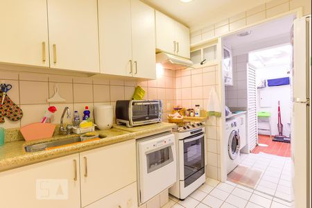 Casa de condomínio à venda com 151m², 3 quartos e 2 vagas Casa de condomínio à venda com 151m², 3 quartos e 2 vagasCozinha