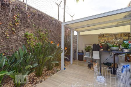 Casa de condomínio à venda com 151m², 3 quartos e 2 vagas Casa de condomínio à venda com 151m², 3 quartos e 2 vagasArea Externa