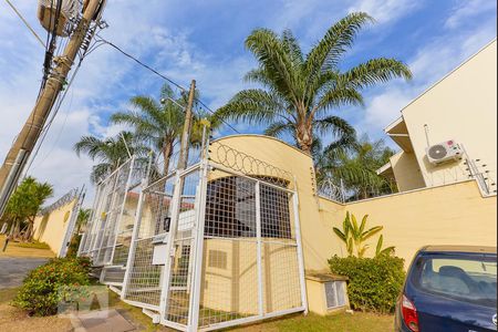 Casa de condomínio à venda com 151m², 3 quartos e 2 vagas Casa de condomínio à venda com 151m², 3 quartos e 2 vagasFachada