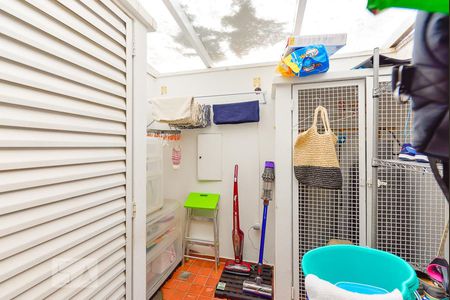 Casa de condomínio à venda com 151m², 3 quartos e 2 vagas Casa de condomínio à venda com 151m², 3 quartos e 2 vagasArea Serviço