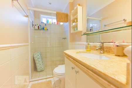 Casa de condomínio à venda com 151m², 3 quartos e 2 vagas Casa de condomínio à venda com 151m², 3 quartos e 2 vagasBanheiro Suíte