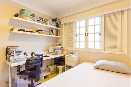 Casa de condomínio à venda com 151m², 3 quartos e 2 vagas Casa de condomínio à venda com 151m², 3 quartos e 2 vagasQuarto 1