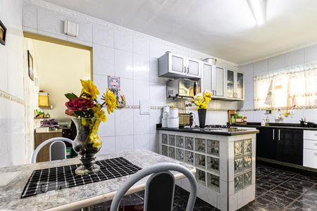 Casa à venda com 140m², 2 quartos e 2 vagas Casa à venda com 140m², 2 quartos e 2 vagasCozinha