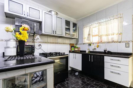 Casa à venda com 140m², 2 quartos e 2 vagas Casa à venda com 140m², 2 quartos e 2 vagasCozinha