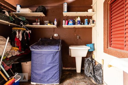 Casa à venda com 140m², 2 quartos e 2 vagas Casa à venda com 140m², 2 quartos e 2 vagasÁrea de serviço