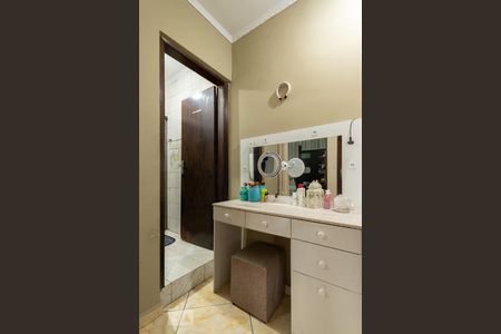 Casa à venda com 140m², 2 quartos e 2 vagas Casa à venda com 140m², 2 quartos e 2 vagasCorredor