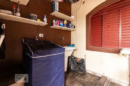 Casa à venda com 140m², 2 quartos e 2 vagas Casa à venda com 140m², 2 quartos e 2 vagasÁrea de serviço