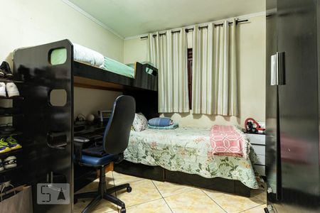 Quarto 2 de casa à venda com 2 quartos, 140m² em Vila Ré, São Paulo