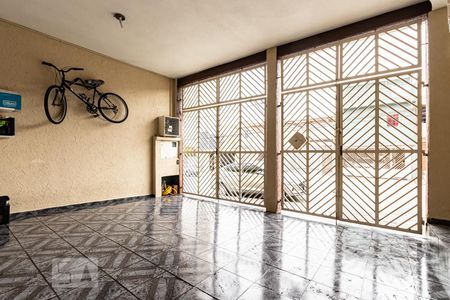 Casa à venda com 140m², 2 quartos e 2 vagas Casa à venda com 140m², 2 quartos e 2 vagasGaragem