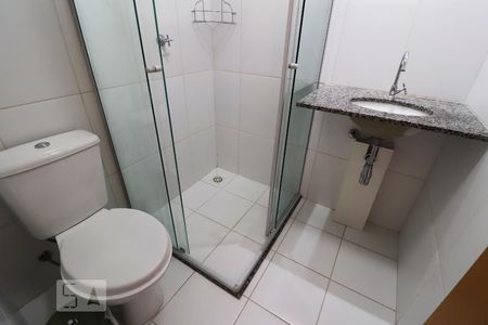 Apartamento para alugar com 60m², 2 quartos e 1 vaga Apartamento para alugar com 60m², 2 quartos e 1 vagaBanheiro da suíte
