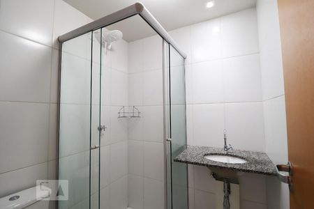 Apartamento para alugar com 60m², 2 quartos e 1 vaga Apartamento para alugar com 60m², 2 quartos e 1 vagaBanheiro da suíte